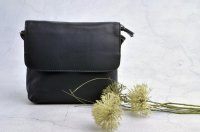Ko�en� mal� kabelka p�es rameno LB-204 �ern�, New bags leather